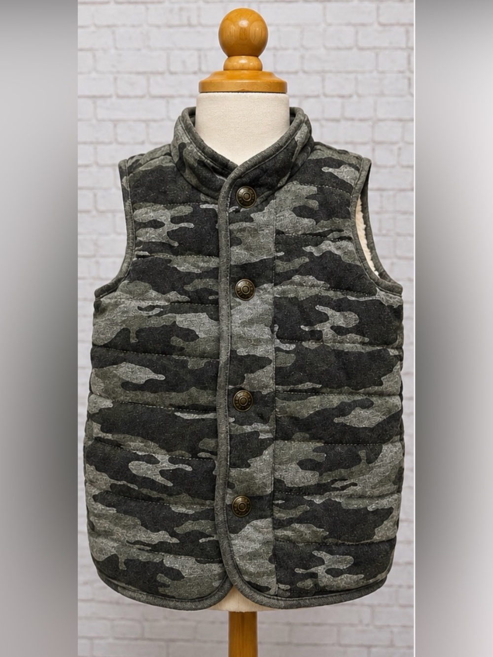 Mud Pie Camo Sherpa Lined Puffer Vest Boys 4T 5T Gray Green Quilted Snap Front